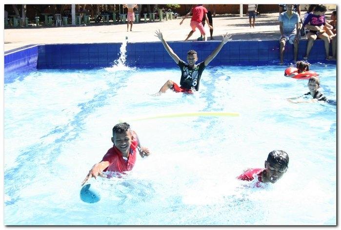 SEMTAC proporciona manhã de lazer para crianças e adolescentes  - Imagem 5