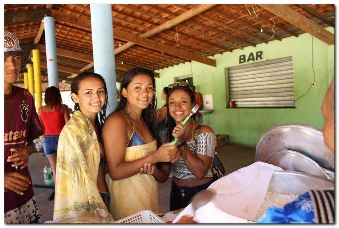 SEMTAC proporciona manhã de lazer para crianças e adolescentes  - Imagem 28