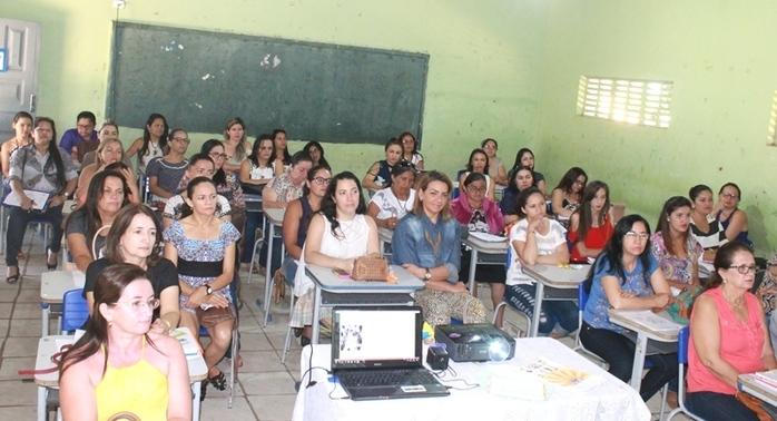 Professores participam de planejamento escolar na volta as aulas  - Imagem 5