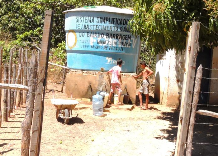 Bom exemplo: Município fornece água a população sem cobrar - Imagem 12
