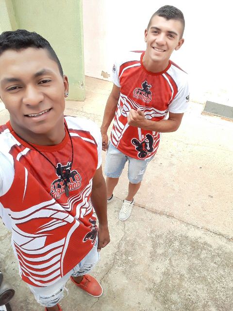 MILHARES DE MOTOCICLISTAS NAS RUAS DA CIDADE - Imagem 53