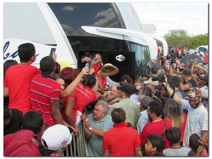 Ex-Presidente Lula visitou Inhuma neste sábado  - Imagem 30