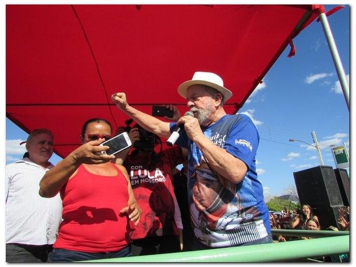 Ex-Presidente Lula visitou Inhuma neste sábado  - Imagem 28