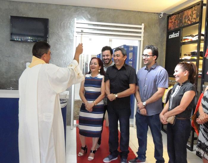 Inaugurada reforma e novo designer da loja Mãozinha Grifes e Marcas - Imagem 75