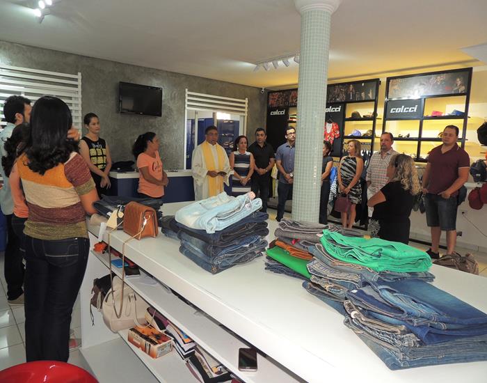 Inaugurada reforma e novo designer da loja Mãozinha Grifes e Marcas - Imagem 55