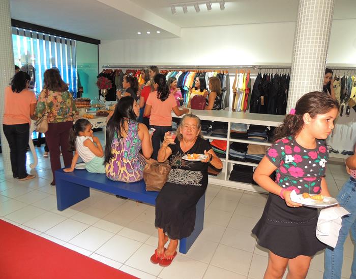 Inaugurada reforma e novo designer da loja Mãozinha Grifes e Marcas - Imagem 94