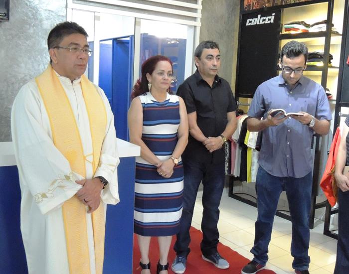 Inaugurada reforma e novo designer da loja Mãozinha Grifes e Marcas - Imagem 59