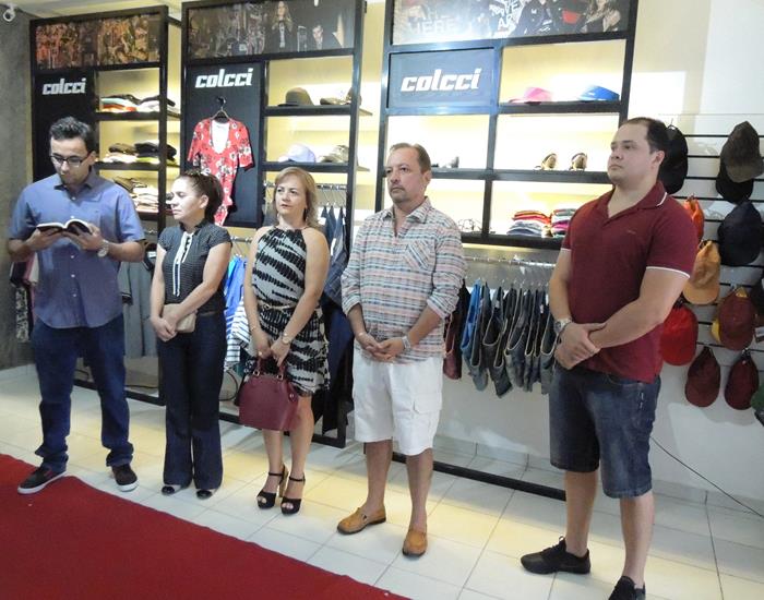 Inaugurada reforma e novo designer da loja Mãozinha Grifes e Marcas - Imagem 60