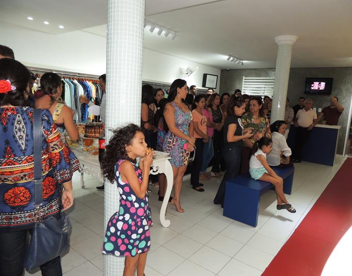 Inaugurada reforma e novo designer da loja Mãozinha Grifes e Marcas - Imagem 138