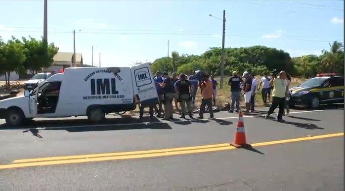 Populares encontraram o corpo (Crédito: Kairo Amaral)