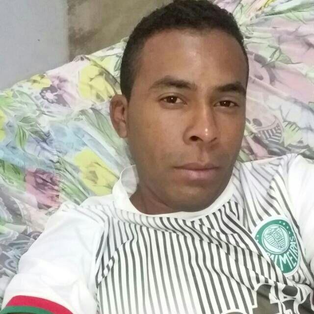 Foto de radialista que foi exposto junto com imagens de presidiários (Crédito: Whatssapp)