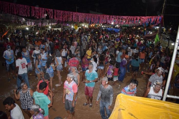 Multidão curtindo o Paiol Folia (Crédito: Aristeu Carvalho)