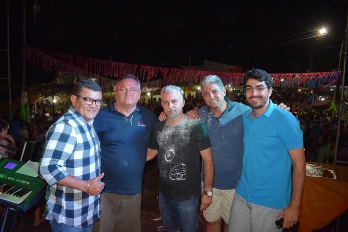 Autoridades marcam presença no corredor da Folia (Crédito: Wagner Medeiros)