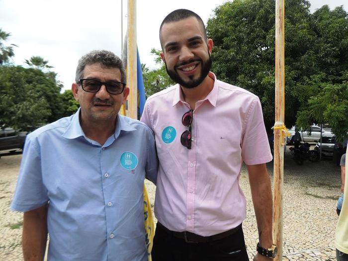 Prefeito Alvimar Martins e Arthur Hens - consultor da universidade Cruzeiro do Sul  (Crédito: Edinardo Pinto )