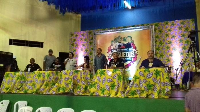 À direita Dona Josefa (D. Zeza - mãe do prefeito)