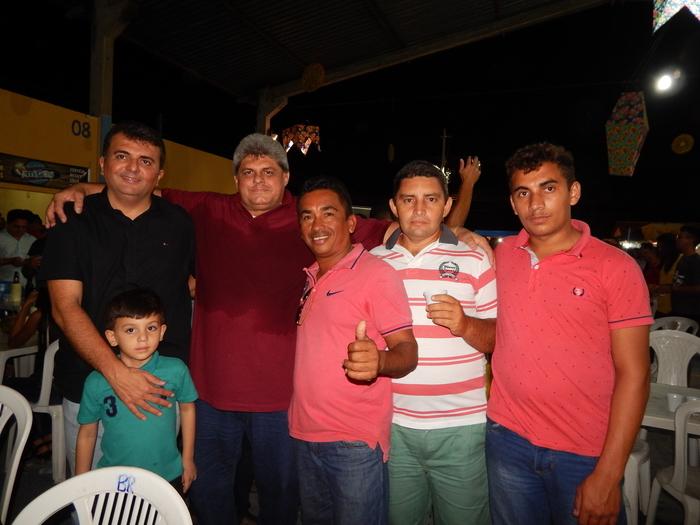  Empresário Evandro Mariano seu irmão Valdinar e conterrâneos 