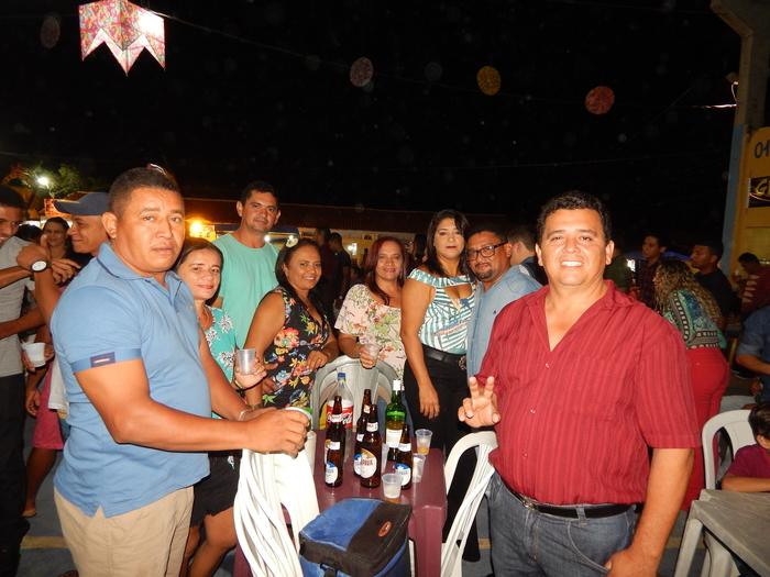 Em´resário Neto Construções com familiares e amigos