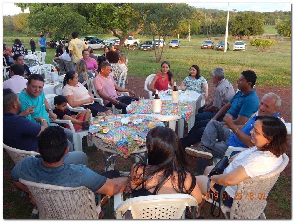Secretario de Administração se reúne com amigos e colegas de trabalho