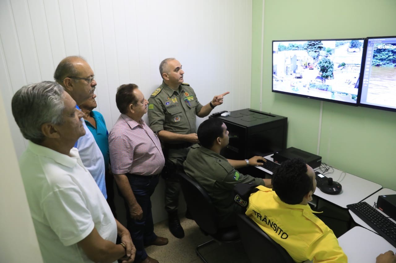 Prefeito de Uruçuí inaugura projeto de segurança pública - Imagem 2