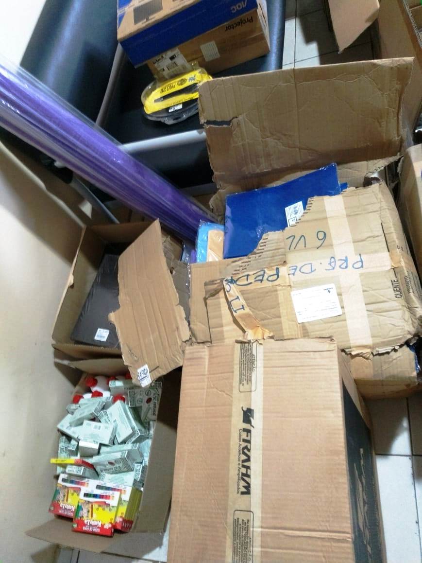 Prefeitura compra móveis, equipamentos, eletrônicos e material didático para todo setor social  - Imagem 14