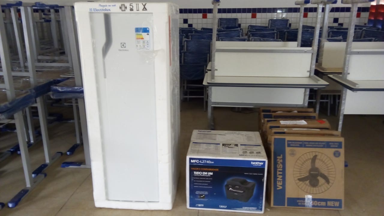 Escolas reformadas recebem materiais novos da Prefeitura Municipal de Uruçuí - Imagem 1