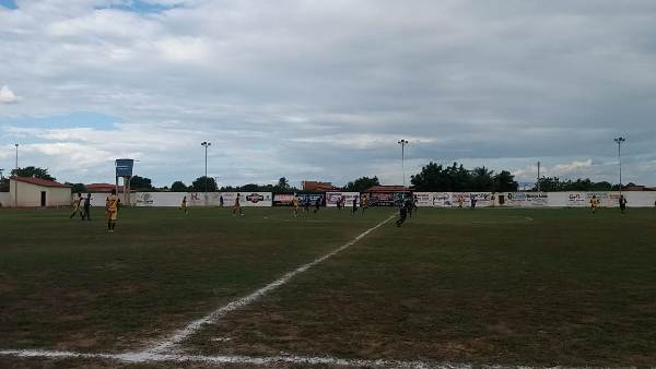 Três jogos marcaram mais uma rodada do campeonato municipal de futebol