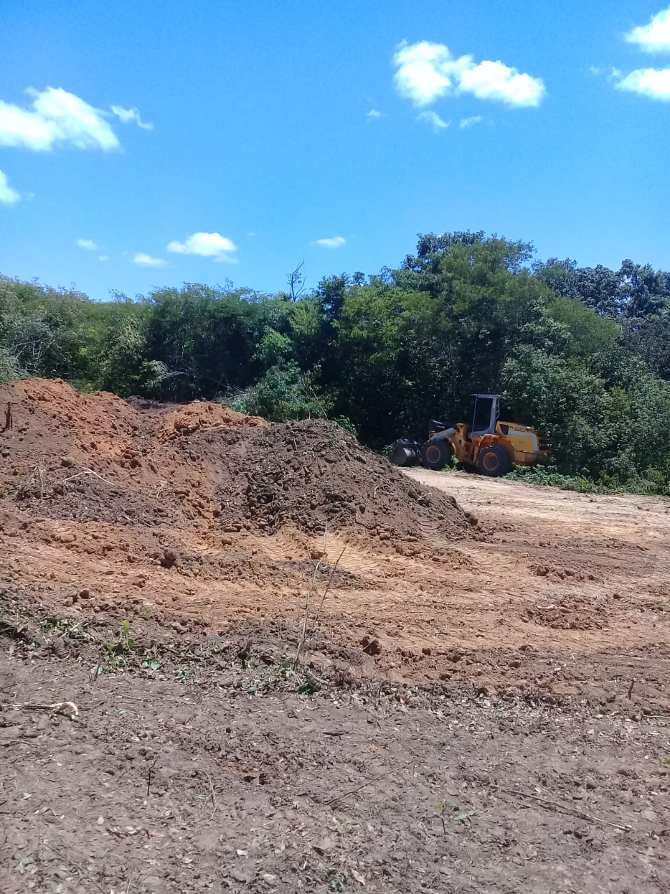 Estradas vicinais recebem melhorias pela prefeitura de Monsenhor Gil  - Imagem 1
