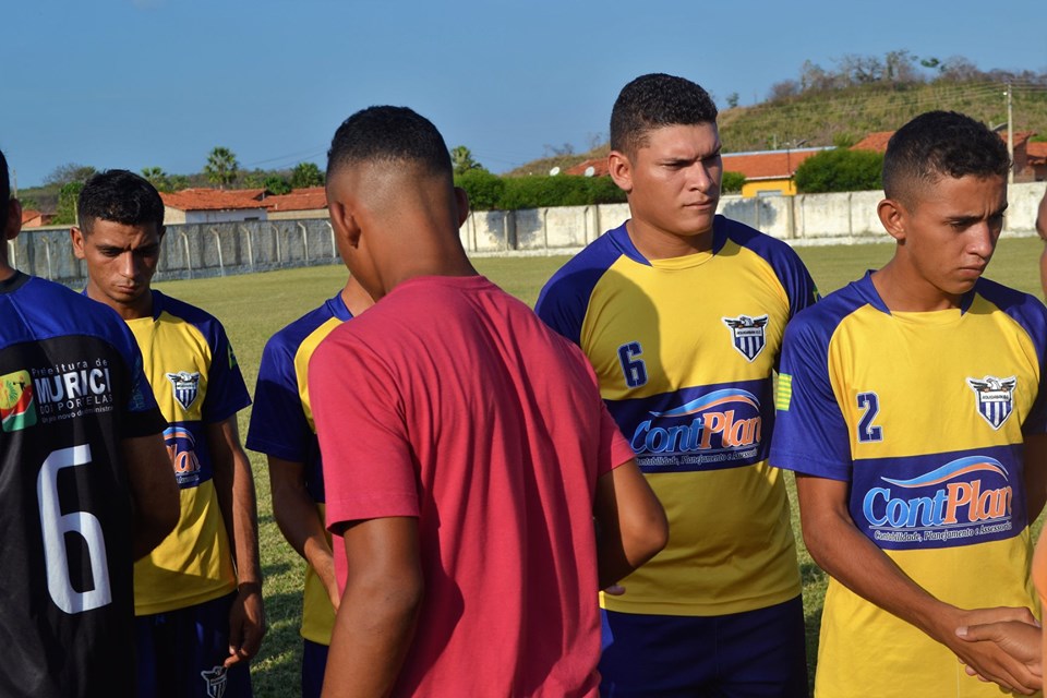 Secretaria de esportes de Joaquim Pires realiza abertura do IV Regional de Futebol - Imagem 30