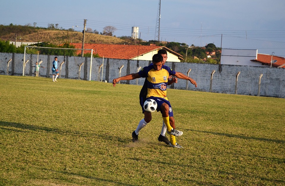 Secretaria de esportes de Joaquim Pires realiza abertura do IV Regional de Futebol - Imagem 52