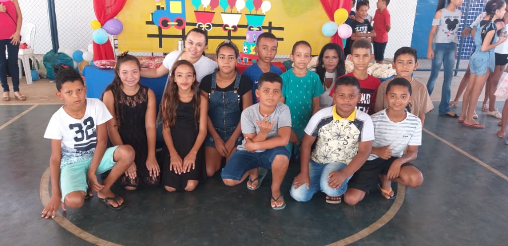 Educação municipal de Santo Inácio realiza semana da criança com muitas brincadeiras - Imagem 24