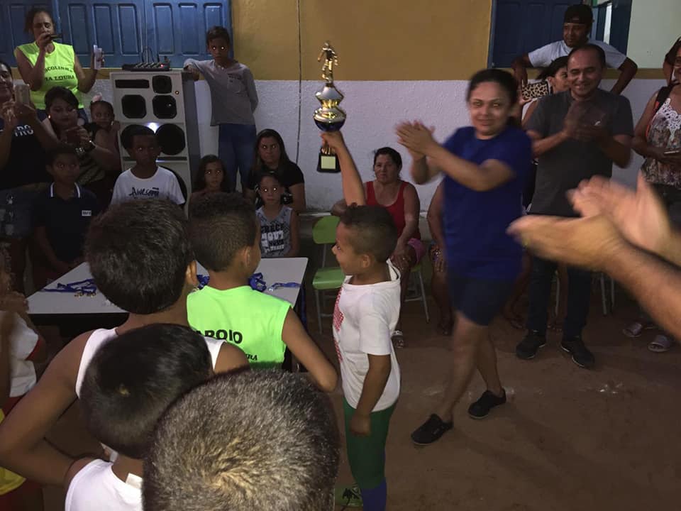 Educação municipal de Santo Inácio realiza semana da criança com muitas brincadeiras - Imagem 8