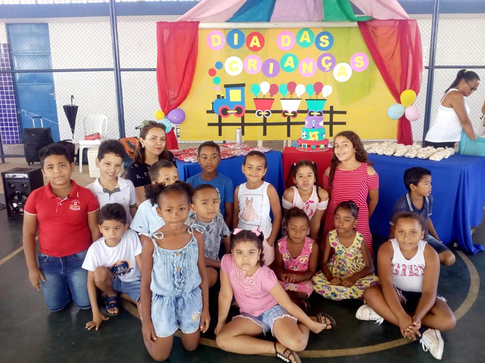 Educação municipal de Santo Inácio realiza semana da criança com muitas brincadeiras - Imagem 10