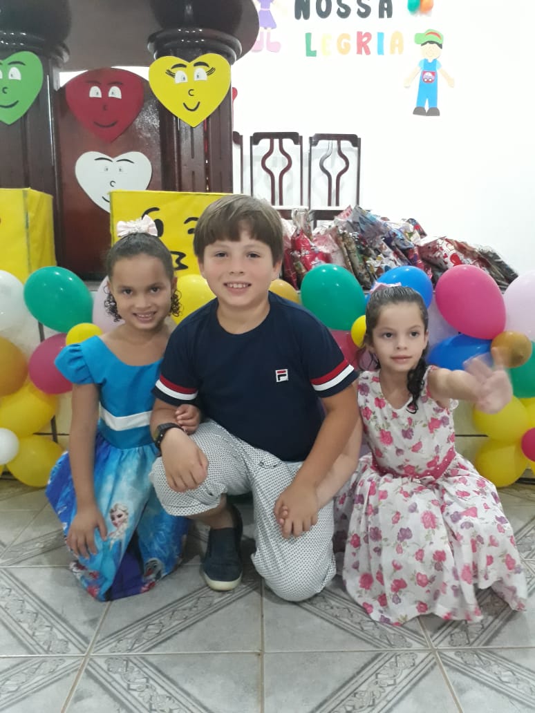 Primeira Igreja Batista de Santo Inácio realiza entrega de brinquedos no dia da criança - Imagem 17