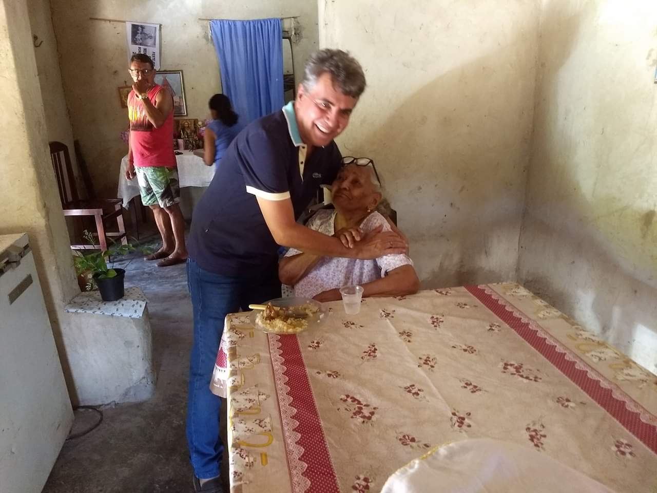 Prefeito João Luiz passa o feriado entregando serviços e participando de eventos - Imagem 23