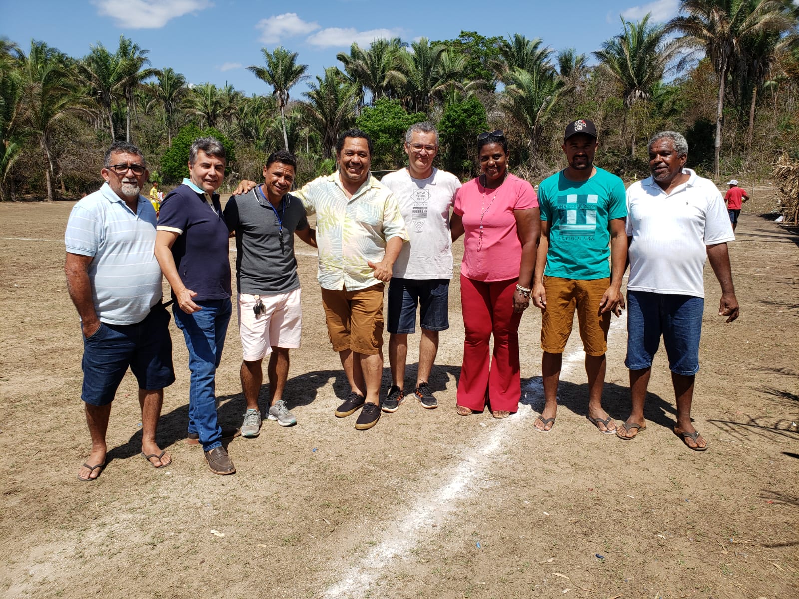 Prefeito João Luiz passa o feriado entregando serviços e participando de eventos - Imagem 3