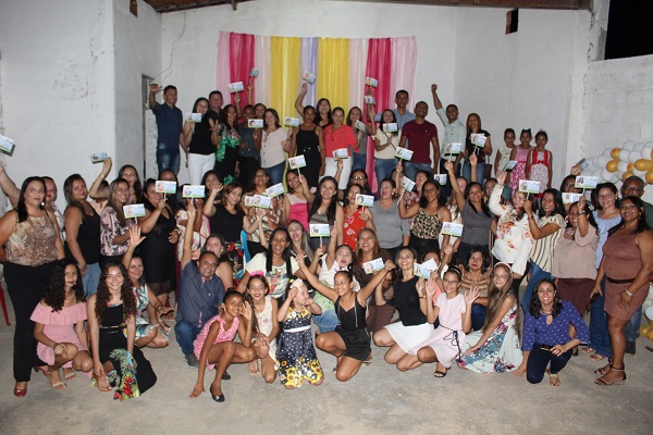 Professores são homenageados durante caminhada em Santo Inácio 
