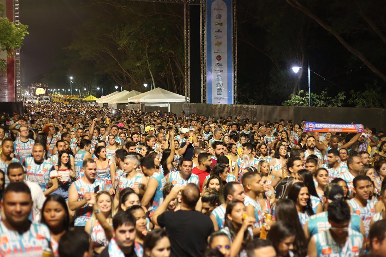 Bell Marques abre a Micarina Meio Norte com multidão no bloco Vumbora - Imagem 1