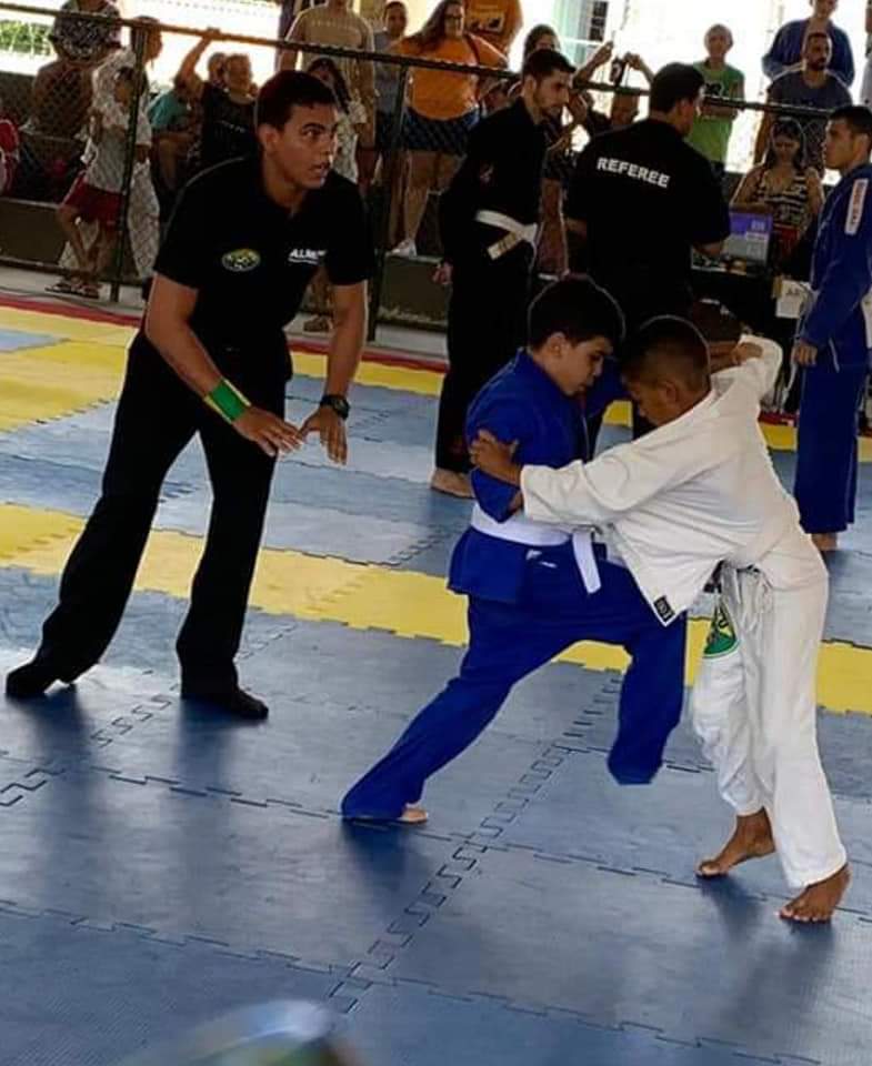 Prefeito João Luiz investe e apoia os atletas do município - Imagem 4