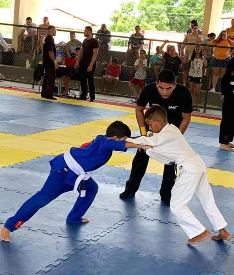 Prefeito João Luiz investe e apoia os atletas do município - Imagem 17