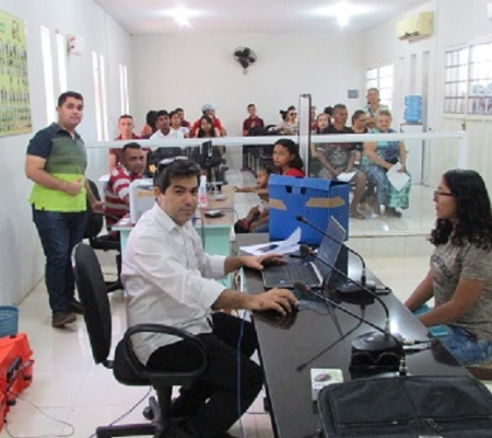 Jovens e adultos serrajoenses são atendidos pela Justiça Eleitoral 
