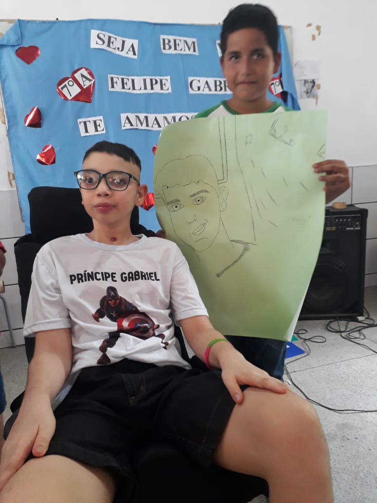 Alunos e professores fazem homenagem e acolhem o adolescente Felipe Gabriel   - Imagem 3