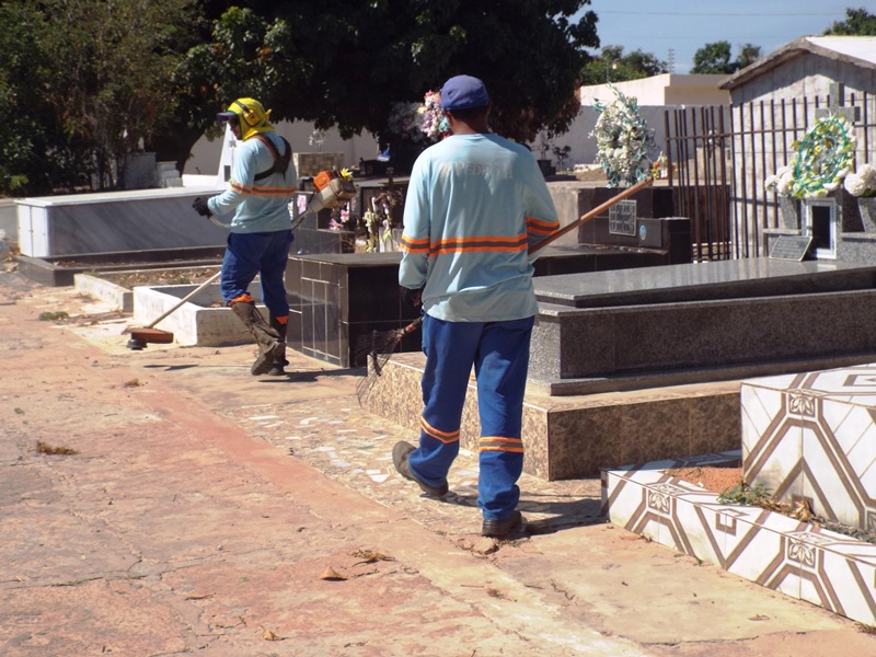 Município prepara cemitérios para a chegada do dia de finados  - Imagem 39