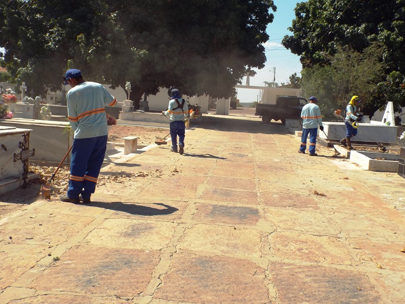 Município prepara cemitérios para a chegada do dia de finados  - Imagem 41