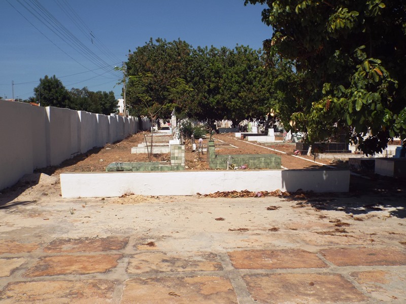 Município prepara cemitérios para a chegada do dia de finados  - Imagem 24