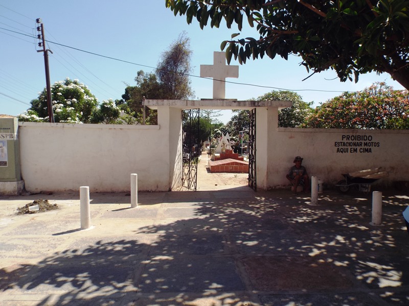 Município prepara cemitérios para a chegada do dia de finados  - Imagem 10