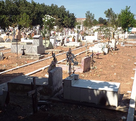 Município prepara cemitérios para a chegada do dia de finados 