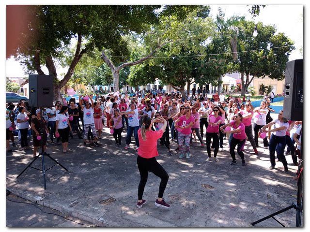Evento em alusão ao Outubro Rosa  - Imagem 9