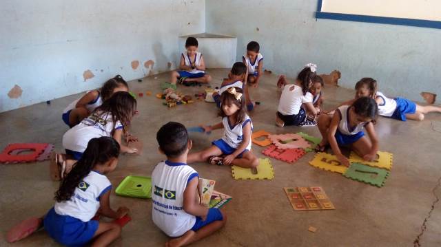 Escolas da Rede Municipal de Educação de Dom Expedito Lopes comemoram a Semana da Criança. - Imagem 9