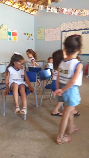 Escolas da Rede Municipal de Educação de Dom Expedito Lopes comemoram a Semana da Criança. - Imagem 19