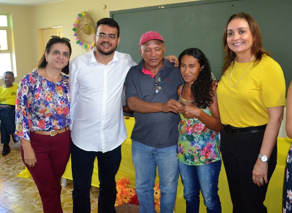 Moradores da zona rural de Joaquim Pires recebem casas pelo PNHR - Imagem 15